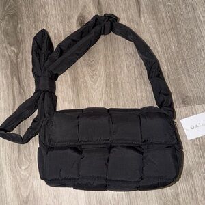 Athleta Woven Square Puff Crossbody